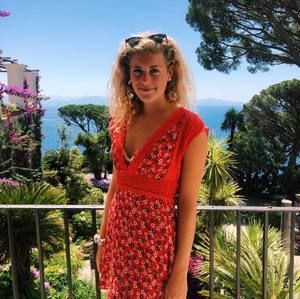 Meet your Posher, Hope